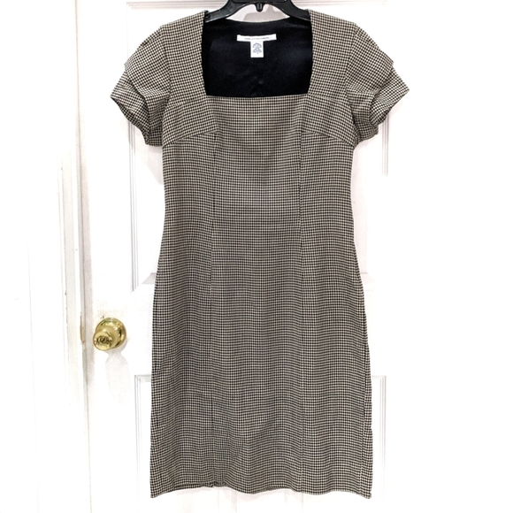 Diane Von Furstenberg Dresses & Skirts - Diane Von Furstenberg Wool Houndstooth Dress sz 12